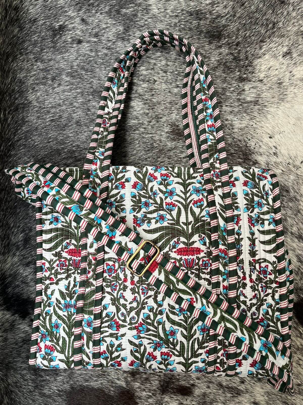 Crossbody Acolchada - Jardín Botánico Vintage