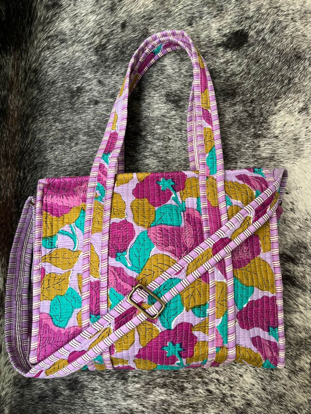 Crossbody Acolchada - Floral Exótico Violeta